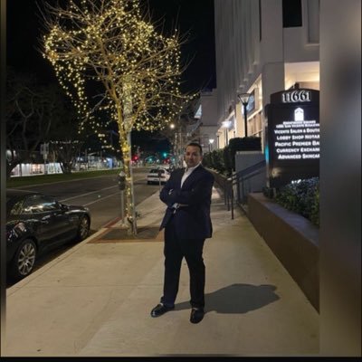 🇺🇸🇸🇦طبيب ، أمنيتي أن يعيش الناس بعيدا عن روح الكراهية المميتة،أن يرى الإنسان أخوه الإنسان بعيدا عن العرق والدين والطائفة واللون،أن نرى جمالنا في اختلافنا