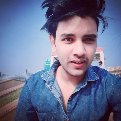 10grm_gold's profile picture. Intern Software Developer 🧑‍💻- Deloitte.

Witness the centuries-old traditions and rituals come alive in these sacred Hindu temple. 🚩
