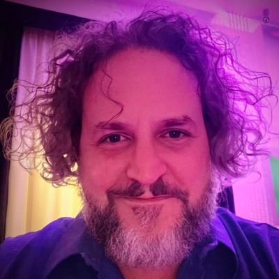 zambaferoz's profile picture. Realizador sonoro (podcast & radio), docente, consultor. Especializado en convergencia, expresividad sonora y poblaciones en situación de vulnerabilidad.