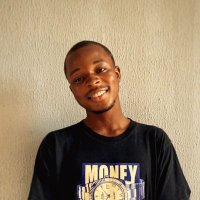 A graphic designer (@adeyemigold15) 's Twitter Profile