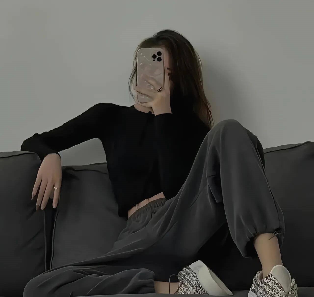 💋💋👅👅个人兼职02年刚入行 有地方 可上门 清纯颜值天花板🐻前凸后翘💦皮肤白嫩🌸腰细腿长 🉑🐍🉑69。蜜桃臂回之 极度配合👄💋💋💋💋💋约线下来我大号加qq @Princejoshi444