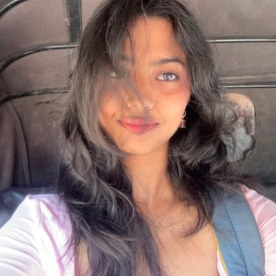 🌔she/her, 21, desi, femme lesbian🏳️🌈||🧋lassi, moon and my butch enthusiast @tookiekoo | ❗️men and minors dni❗️