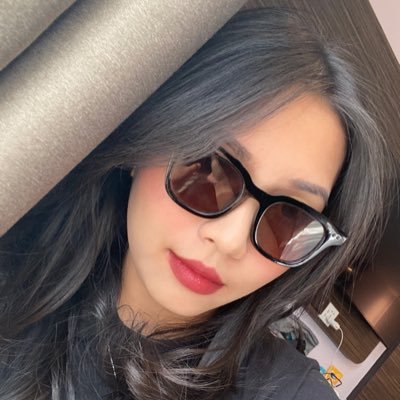 nxxdda's profile picture. 90% work, 10% staring at my cats wondering what they think of me