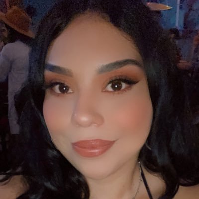 FabyCa65927's profile picture. 