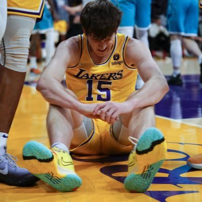 ihyReaves's profile picture. || #LakeShow || AR-15 FC