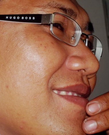 AsepGunawan2's profile picture. my family is my life
Jangan menjadi sempurna tetapi jadilah berguna