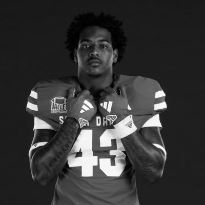 EBELL1016's profile picture. Transfer portal Sam/Stud linebacker  3 years of eligibility