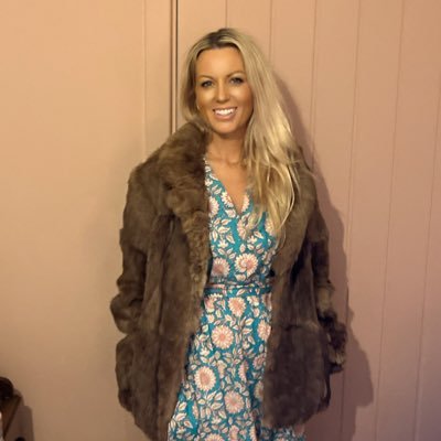 Mrs_Myles_'s profile picture. HOY 11 & Food/Nutrition Teacher | Advocate for disadvantaged | Lover of learning | Believer in all things possible & everything  kind | It's the little things.