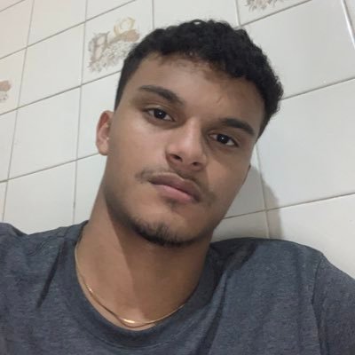 vestibulando de medicina e comentarista do mundo pop nas horas vagas | 🌲📚 #studytwt