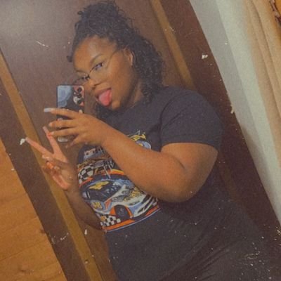 JCSU Alumna |Class of 2019|| A love to paint ||
'Never would have made it..without you' |