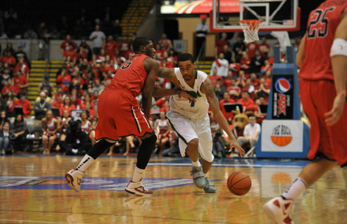 atwinbushjr_'s profile picture. 2016-2017 @CBL_Canada Finals MVP - Professional Basketball Player Just Chasing The Dream!!! Follow My Journey..