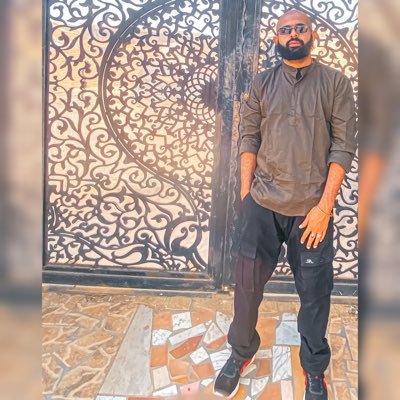 osmanabdelmone9's profile picture. “Love the life you live. Live the life you love.”#BM