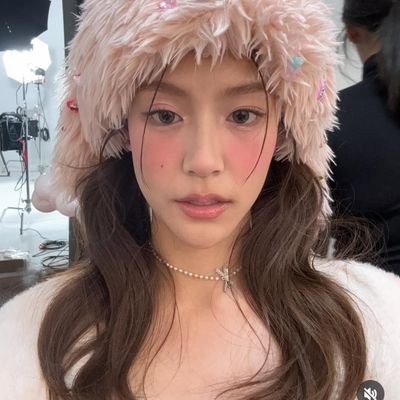 cryingforpond's profile picture. labulba