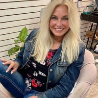 Tee in CT (@tanialeaann) 's Twitter Profile