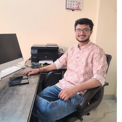 SharmaRith2909's profile picture. https://t.co/yzuprCB79n Graduate 
Proper form - Land of Kings
Resident - Roha Raigad 
Entrepreneur - Shree Dhavir Enterprises 
Sanātana Dharma 
Suryavanshi Brahmin-MARWADI