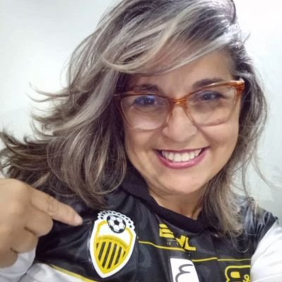 El Fútbol⚽es mi pasión
*Táchira💛🖤
*River🤍❤🤍
*Real Madrid🤍
*Amo la 🏎Formula 1🏎🫦Pasadita de años-mi sonrisa 💯pre será mi eterna juventud
👉🏻🚫DM❌