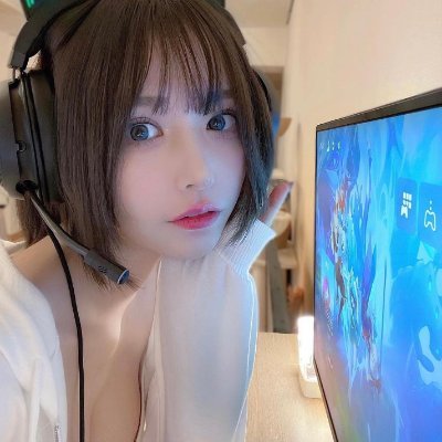 rion79844915347's profile picture. 
