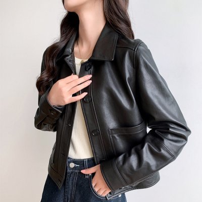Graphene heating clothes supplier in Changshu,China.
All clothes products with heating function and controlled by smart phones!