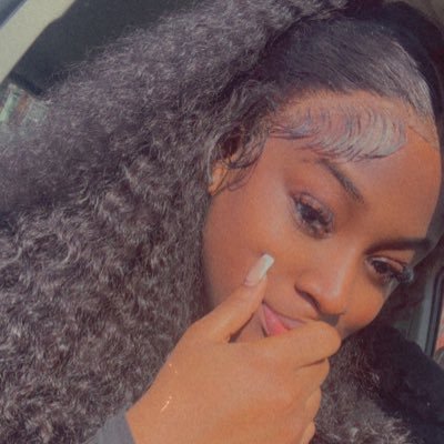 Niqueswervo's profile picture. Chicago Made 🥰 || Ig : myamclark or Niqueswervo
