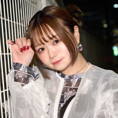 hoshinokoharuru's profile picture. 🎧NEONHYPE(@neonhype_zzz )という音楽ユニットで歌ってます🎤/🚪月1間借りcafe&bar「magari.」というイベントを主催してます🍻/ハリネズミ🦔/生肉/激辛/お酒/カービィ/スーパーミルクチャン/エヴァ/謎解き/深夜ラジオ/よく喋る用@chanharu_sub