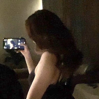 rri_r_1's profile picture. 