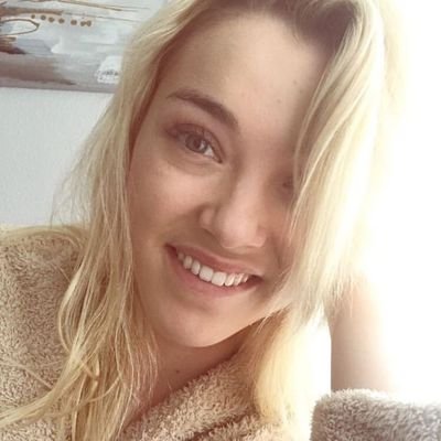 rose93817045409's profile picture. 