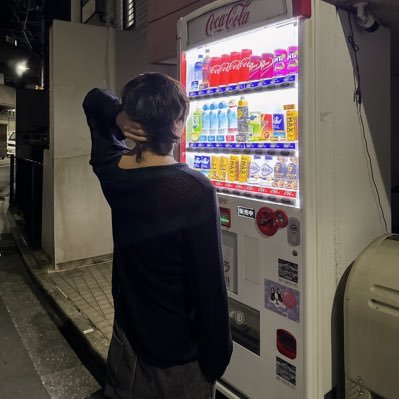 momopuriin's profile picture. chanelle moon’s #1 fan (real) 🐰