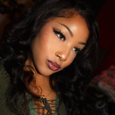 jennife57979677's profile picture. Im spoiled but could use some more spoiling 💅🏽