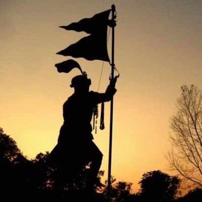 शक्ति, पद, परिस्थिति कहिल्यै स्थायी हुँदैनन।
🇳🇵