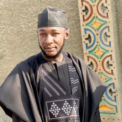 Are_mie_nouh's profile picture. 14 April Gentle🙎🏽‍♂️ Proud_brother_ son_Muslim🕋 R. I. P_DAD🙏🏽 student📜 الحمد الله YBK3JKWB