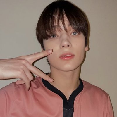 휴닝바라기 | Broken English | mostly reposts updates about TXT | BIGHIT and HYBE HATERS NUMBER 1