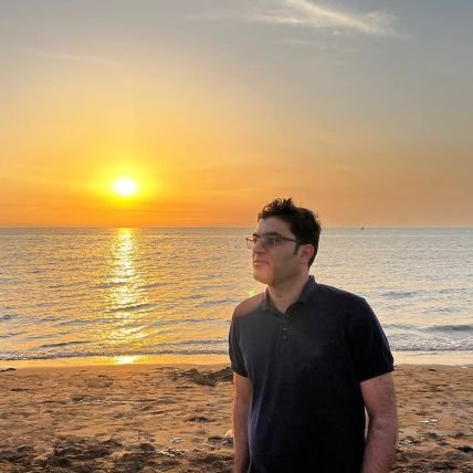 hamed_kop's profile picture. همسر، پدر، برنامه‌ نویس و علاقمند به ادبیات و موسیقی