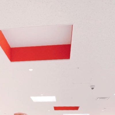 xuy137560's profile picture. 