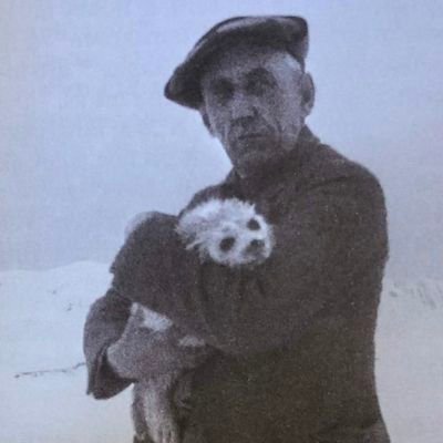 kleshny2's profile picture. she/her • 20s • ru/eng • Studying electrochemistry&doing archeological work in summer • terror, iwtv, conclave, merlin, DE, DW, pjo • Hallelujah and cheers!