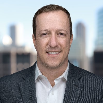 Head of Corp Communications for @MotoSolutions. @OhioU Alum. Proud father of 3. Washed up athlete. Opinions here are, obviously, my own.