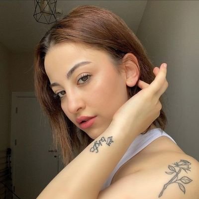 Love one that Loves Me 💞💞🤩💞 I am new account 💕💕 please follow up 🙏❤️❤️❤️🙏