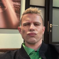 adri (@asugarboo) 's Twitter Profile