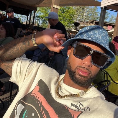 GOD FIRST 🛐✝️❇️ MY PAGE GOT HACKED 🤦♂️💔 THIS IS MY NEW PAGE FOLLOW 🆙 📌🙏🏼