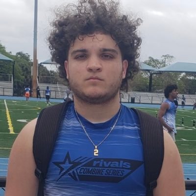 ajcamara_'s profile picture. @DubuqueFootball