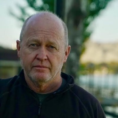 StuHollandEsq's profile picture. 