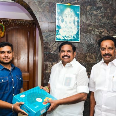 Mission 2026 - Vision AIADMK 💥❤️ கரூர் மாவட்ட தகவல் தொழில்நுட்ப பிரிவு துணைச் செயலாளர் - அஇஅதிமுக 🖤🤍❤️
