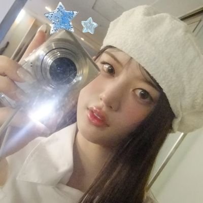 miyoulng's profile picture. 