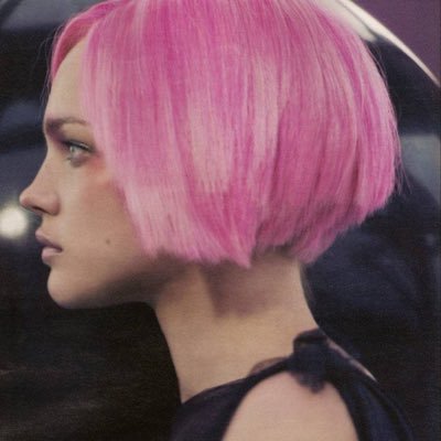 oshiozena's profile picture. fashion designer