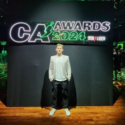 Streamer de twitch🕹️👾.
Un tipo que le gusta jugar jueguitos y divertir a la gente.
TWITCH🎮🖥️: https://t.co/OddkYEczJJ