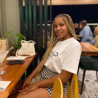 Lenyora. (@rea_modiga) 's Twitter Profile