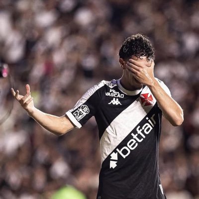 dxvidcrvg's profile picture. twitter novo, fui banido do outro por xingar o Vasco