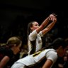 AlyviaMccorkle's profile picture. 🏀 BHS Class of 2026 🏀 🔥Mac Irvin Fire 17U Godfather P24 #2 🔥 University of Houston WBB Commit ❤️🖤
