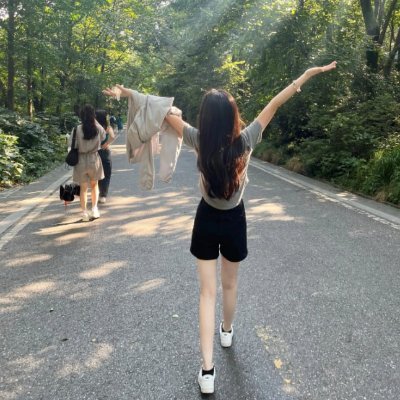 klkl455466's profile picture. Growth mindset, good vibes only. 🌱