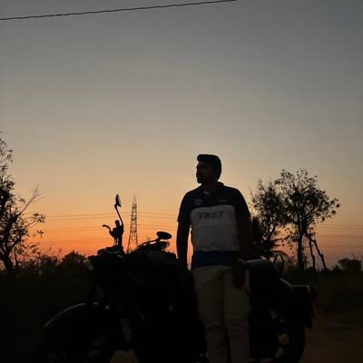 Hanu_cinephile's profile picture. CinePhile🎥📽️🎬||Video Editor|| Techie 💻💻