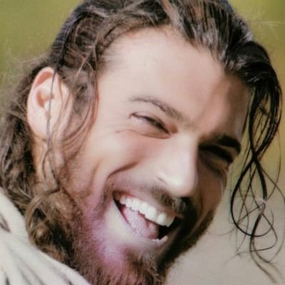 Admiradora del actor Can Yaman, defensora del él y sólo de él 🤗❤️